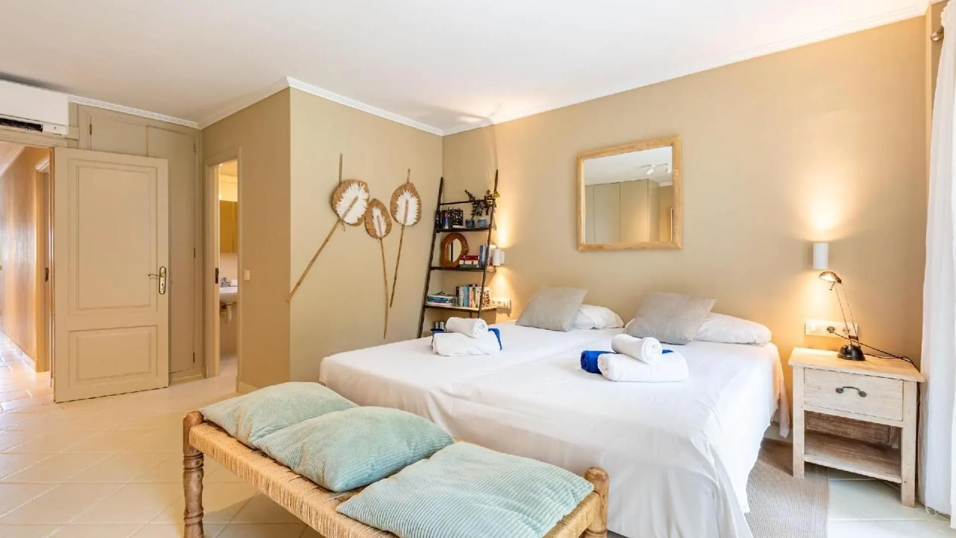 Ferienwohnung Fuer 4 Personen Ca 168 Qm In Portocolom, Mallorca Suedostkueste Von Mallorca Portocolom  Spanien